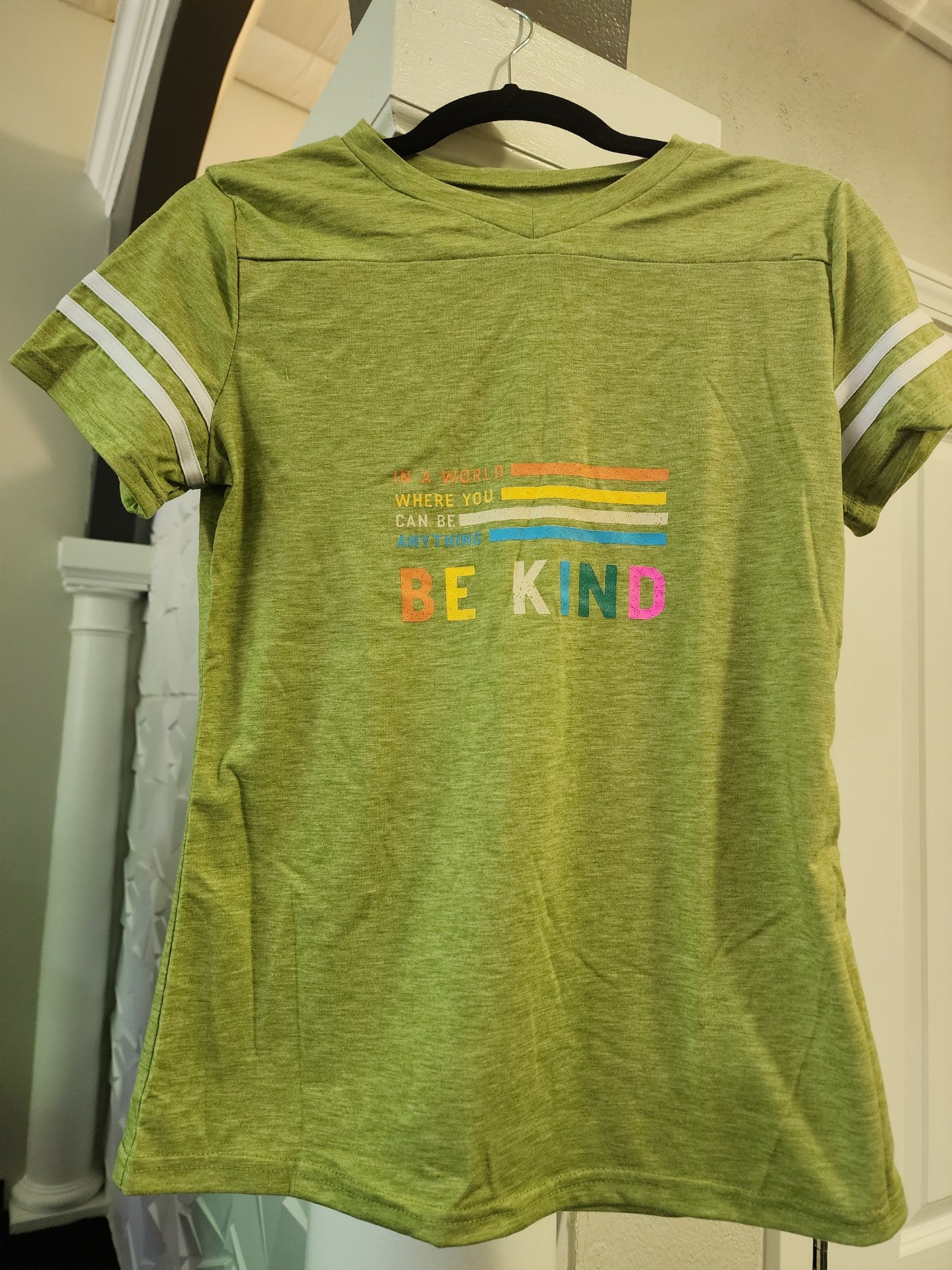 BE KIND T-SHIRT-S/M/L/XL/2XL