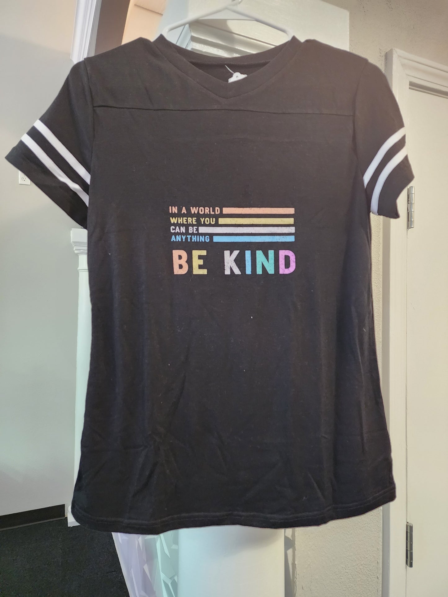 BE KIND T-SHIRT-S/M/L/XL/2XL