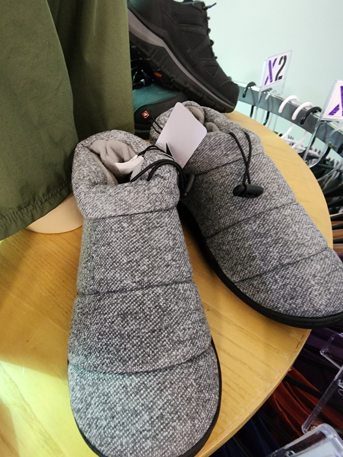 HANES SLIPPERS XL GREY