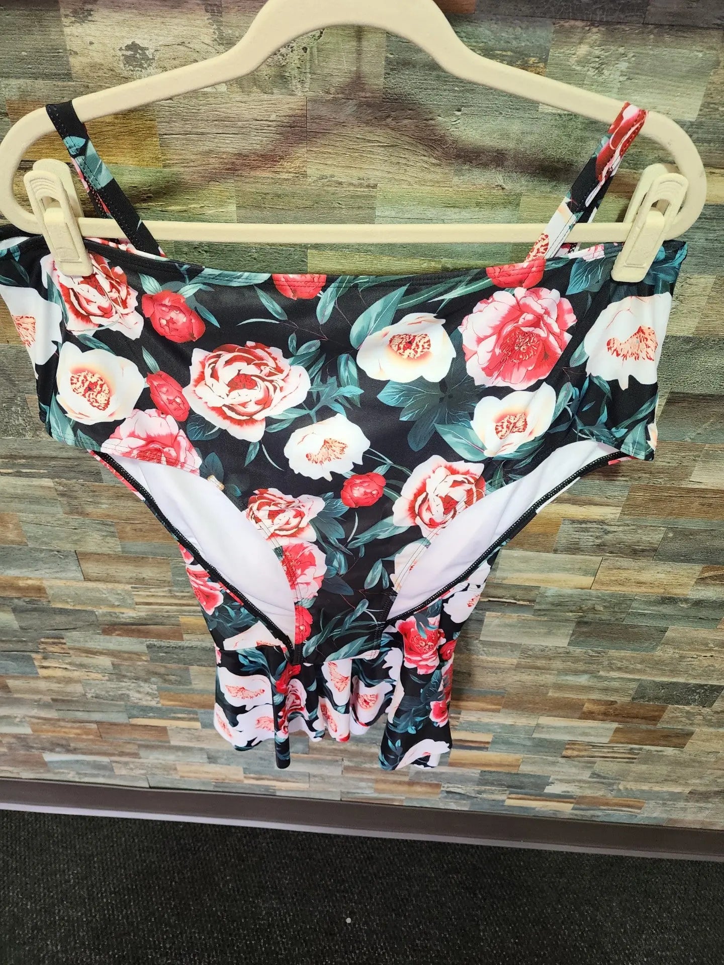 FLORAL RETRO SWINSUIT 3XL Dragon's Gemz