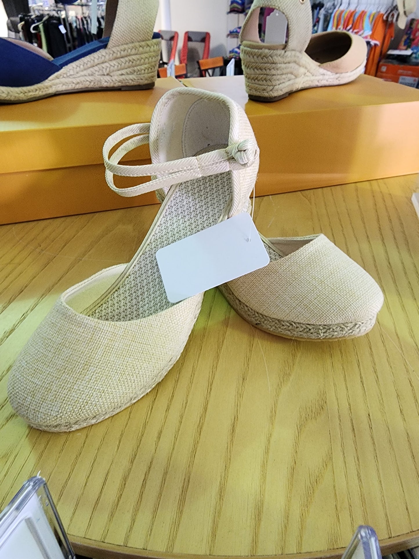 ESPADRILLO LOW HEELS KHAKI 8.5