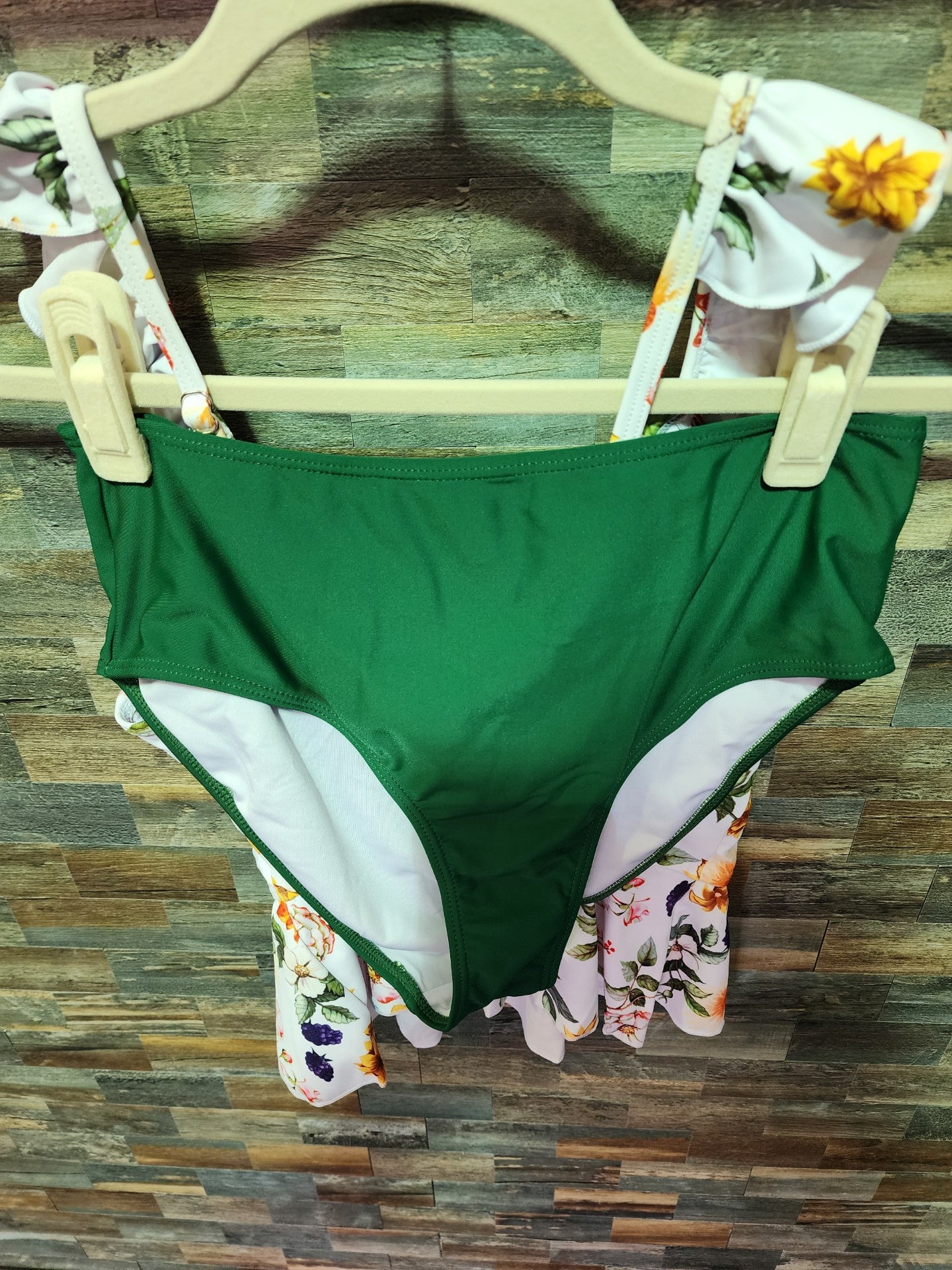 HIGH WAISTED RACERBACK SMALL GREEN