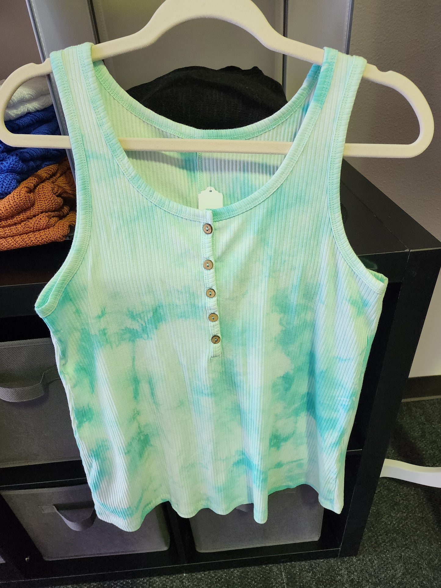 TIE DYE TANKS - S/M/L/XL 5 COLORS