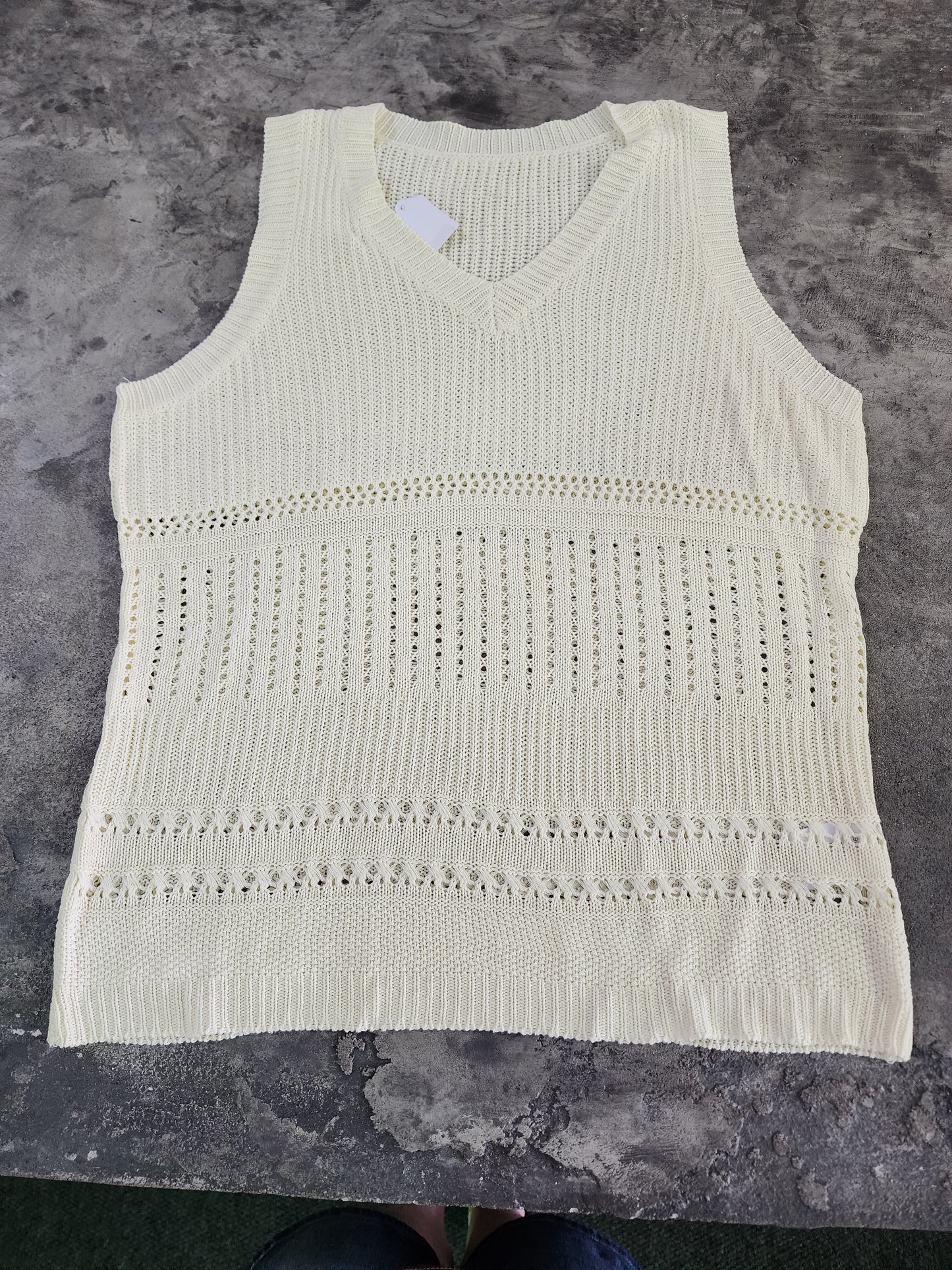 HOLLOW OUT CAMI TANK S/M/L