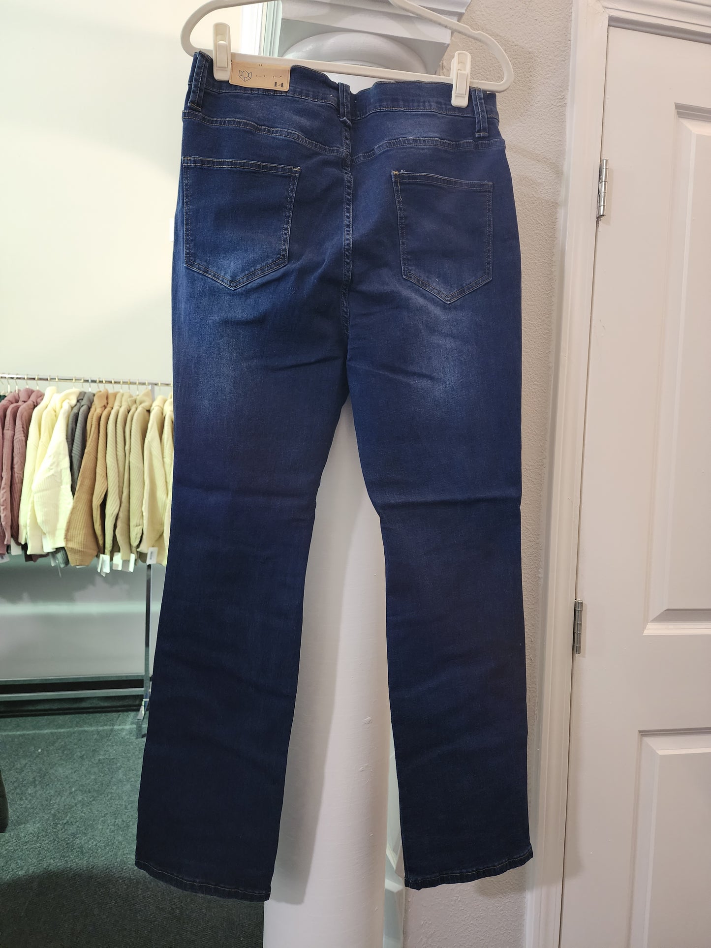 RIPP KNEE JEANS 4 SIZES 14 TO 20