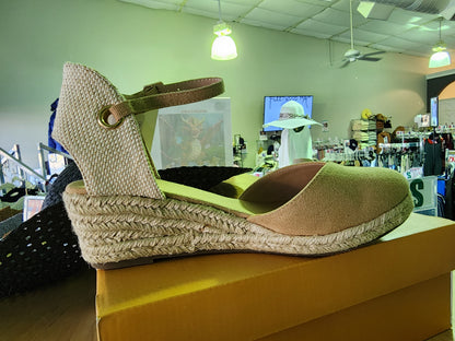 ESPADRILL SHOE WITH TAN UPPER