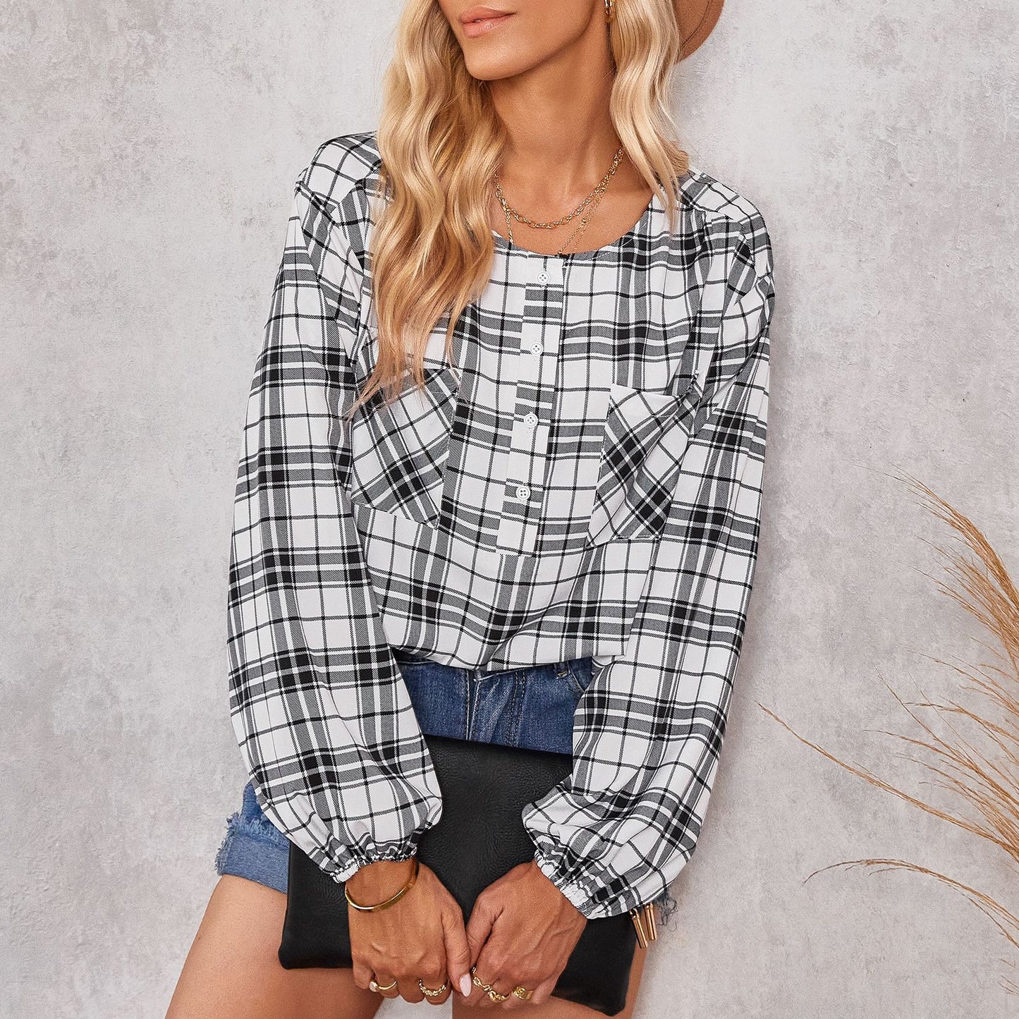 Women's Fashion Plaid Round Neck Shirt