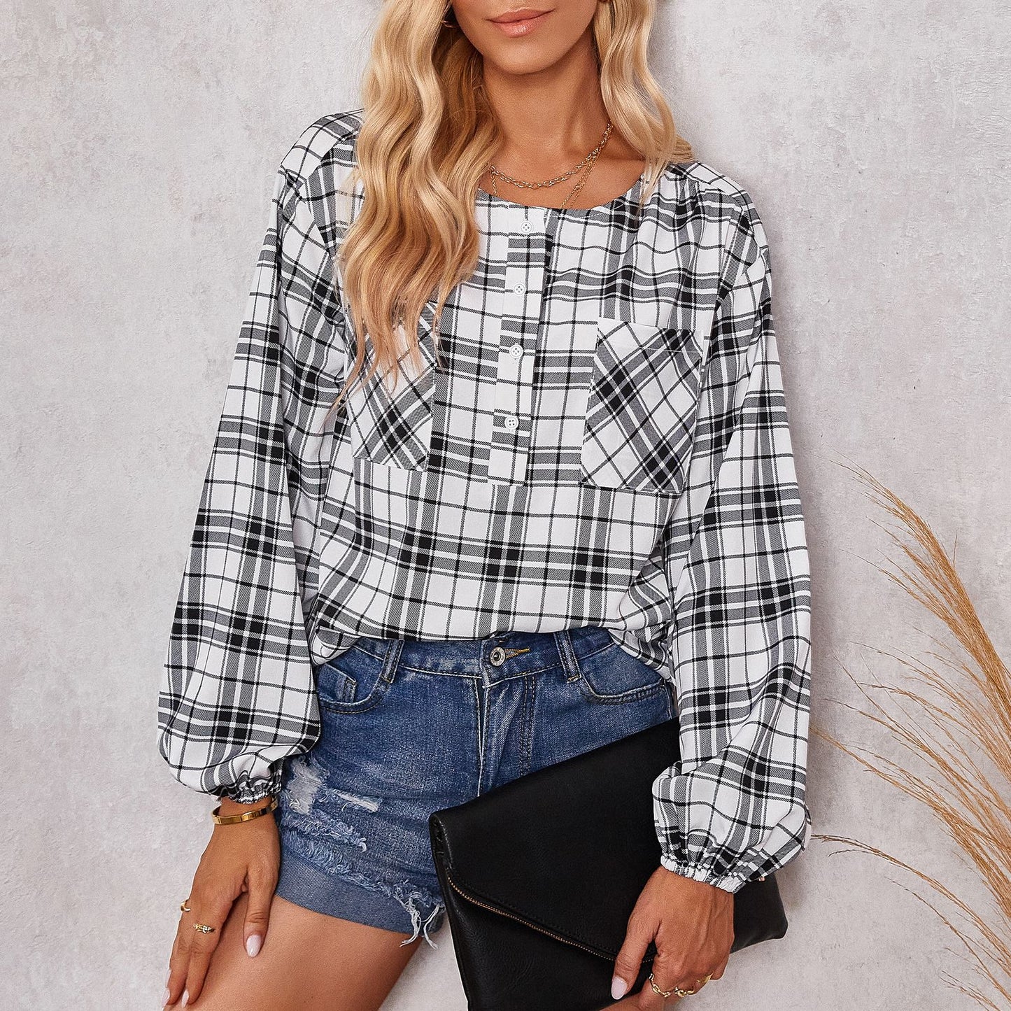 Women's Fashion Plaid Round Neck Shirt