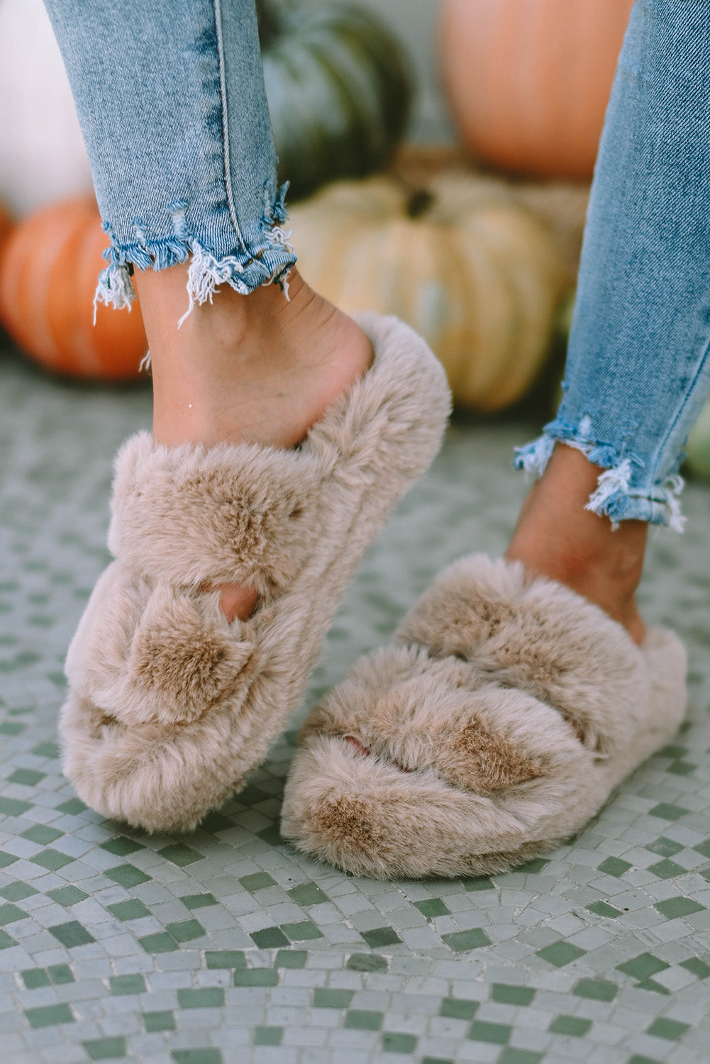 Brown Winter Plush Hollow Out Slippers